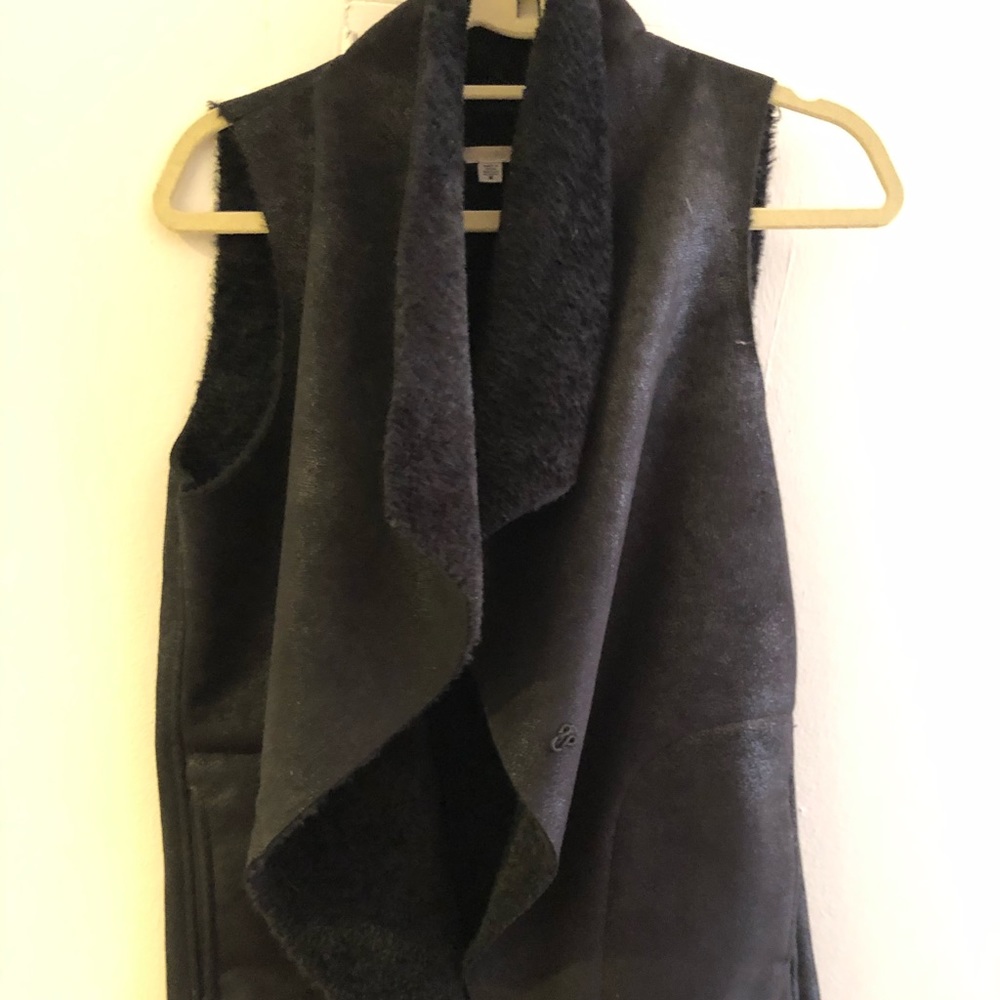 Urban Outfitters - Ecote Vest
